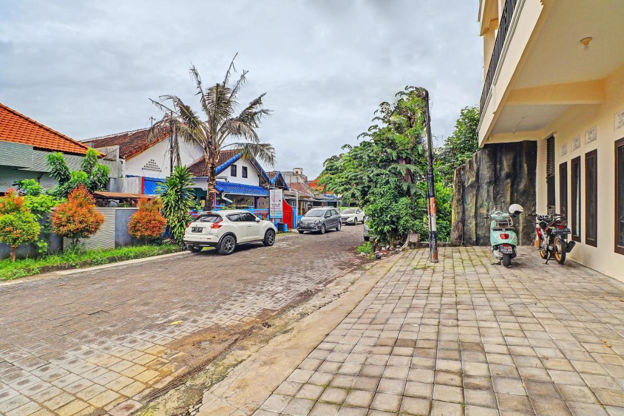 Oyo 91864 Holistic Stay Jimbaran מראה חיצוני תמונה