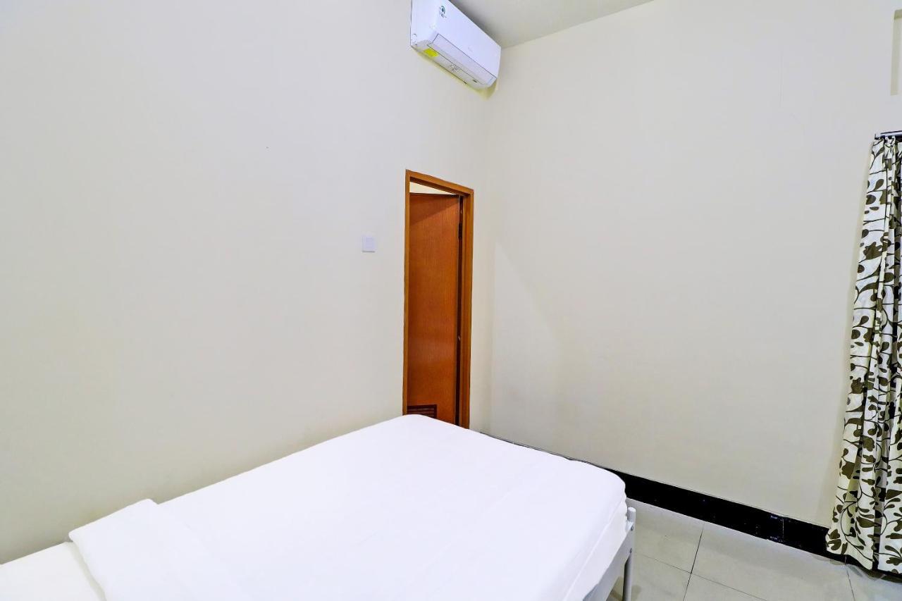 Oyo 91864 Holistic Stay Jimbaran מראה חיצוני תמונה