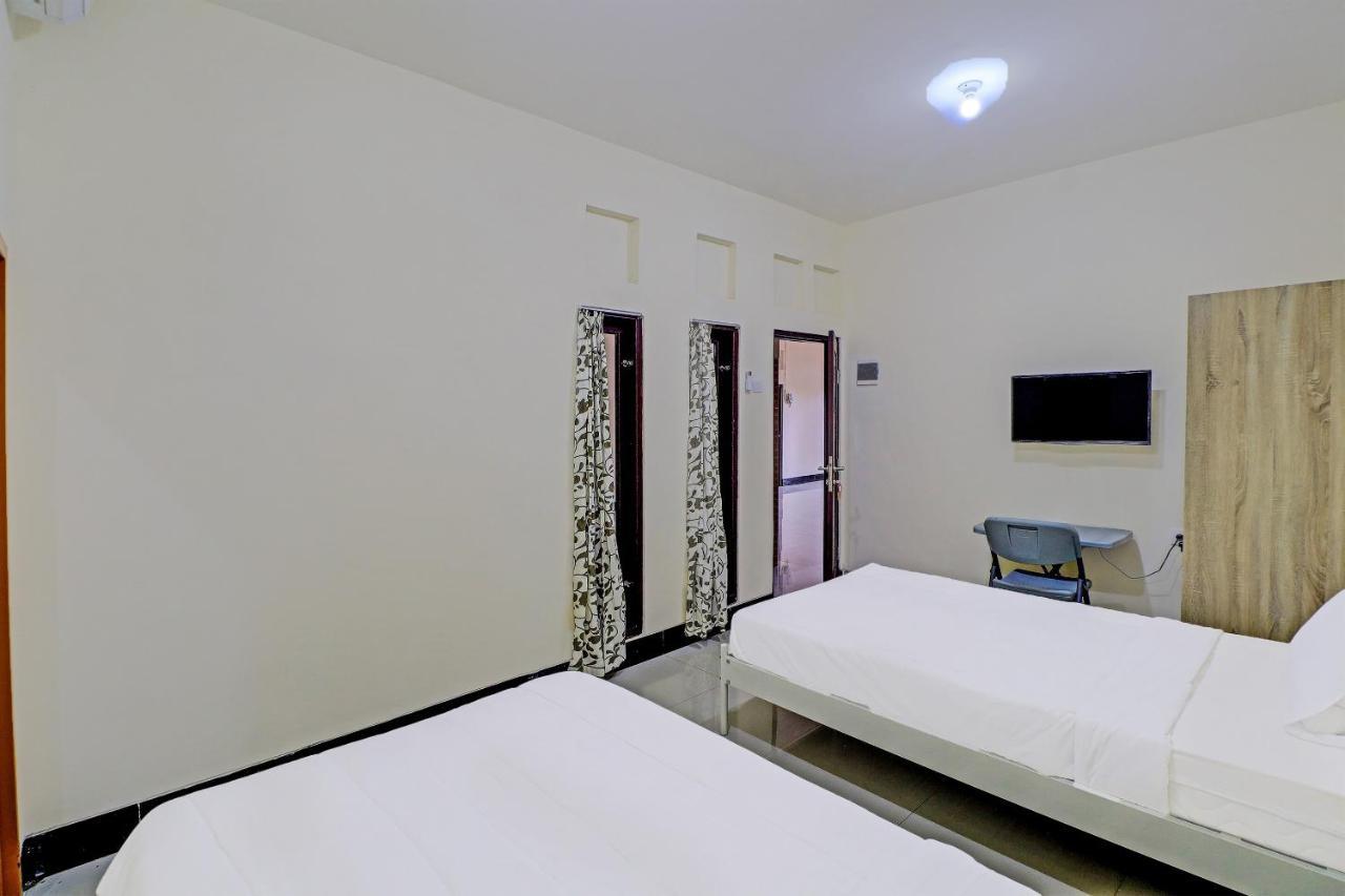 Oyo 91864 Holistic Stay Jimbaran מראה חיצוני תמונה